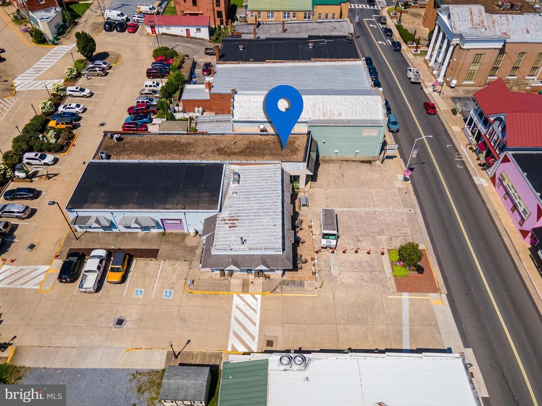 Exterior, Drone