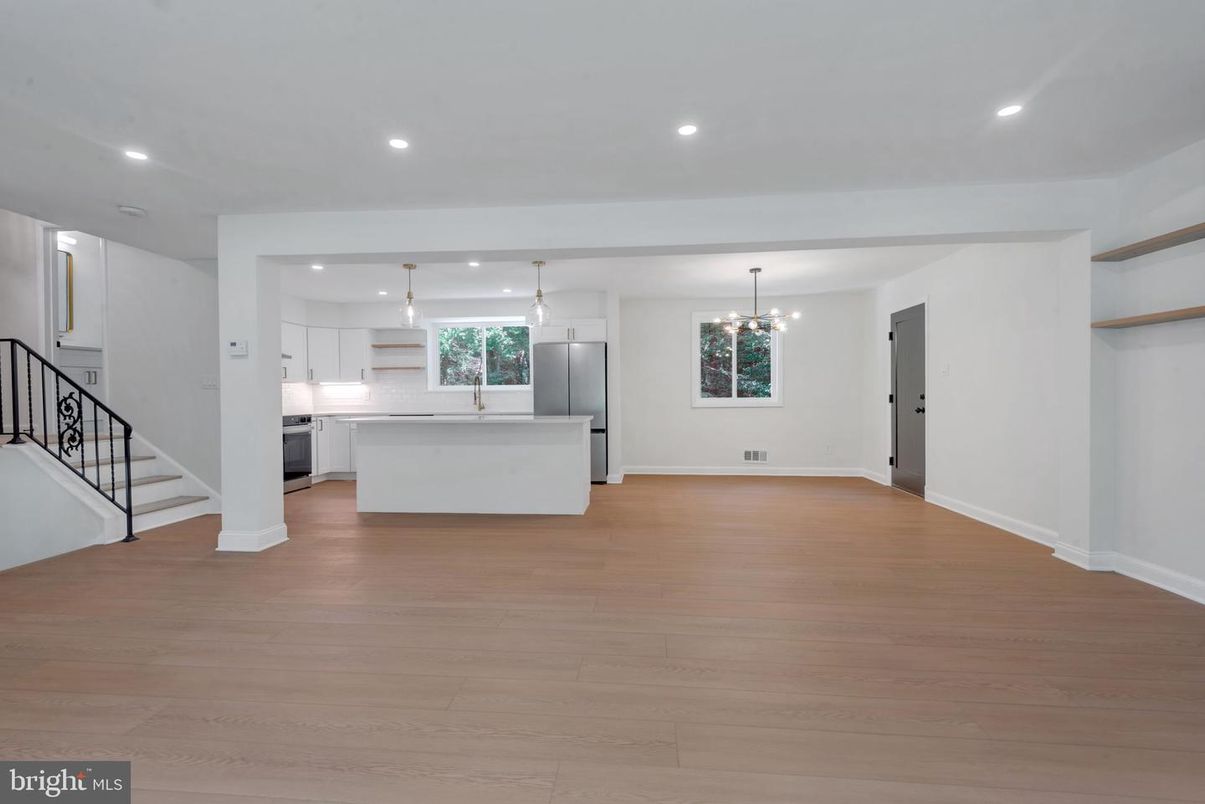 Interior, Kitchen, Pendant Lights, Recessed Lighting, Wood Texture Flooring
