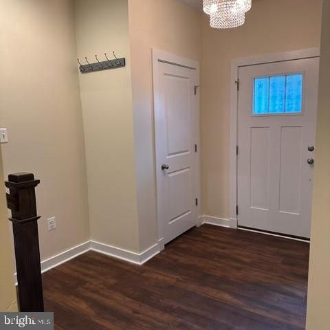 Chandelier, Interior, Wood Texture Flooring