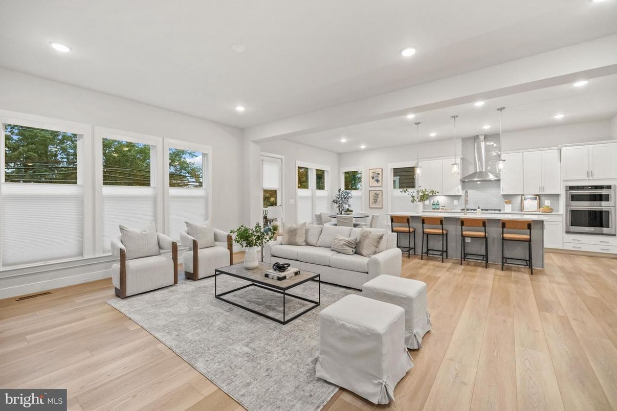 Interior, Kitchen, Living room, Pendant Lights, Recessed Lighting, Stainless Steel Appliances, Wood Texture Flooring