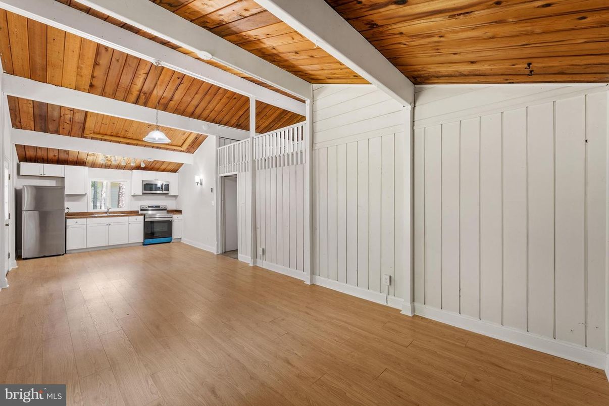 Empty room, Interior, Kitchen, Wooden Ceilings, Wood Texture Flooring