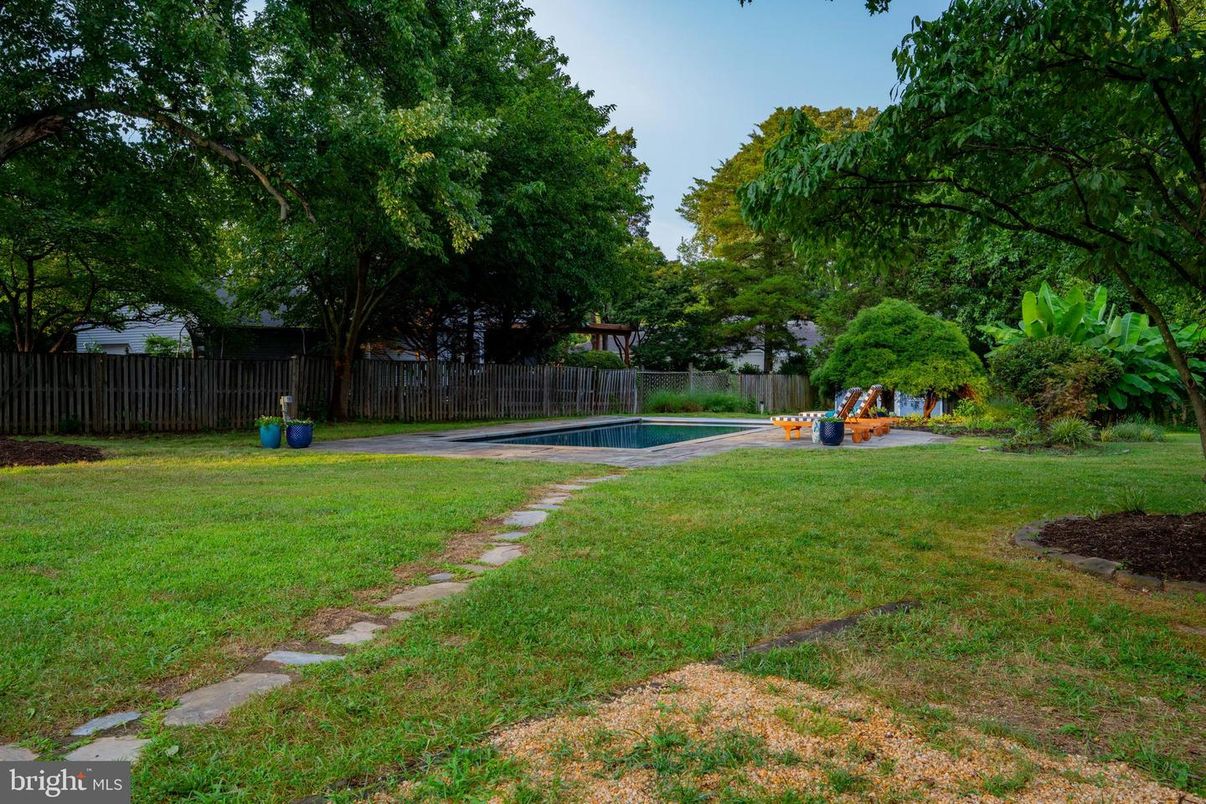 Backyard, Exterior, Pool