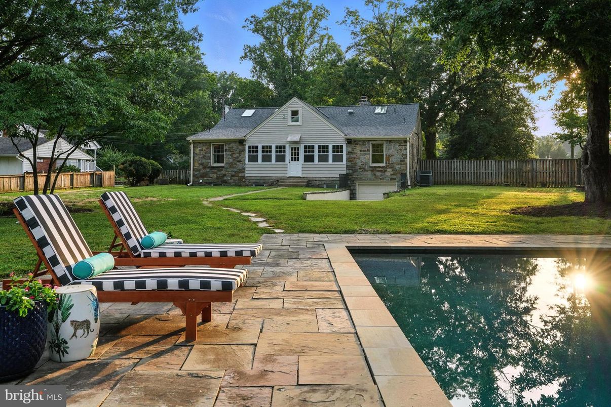 Backyard, Exterior, Pool