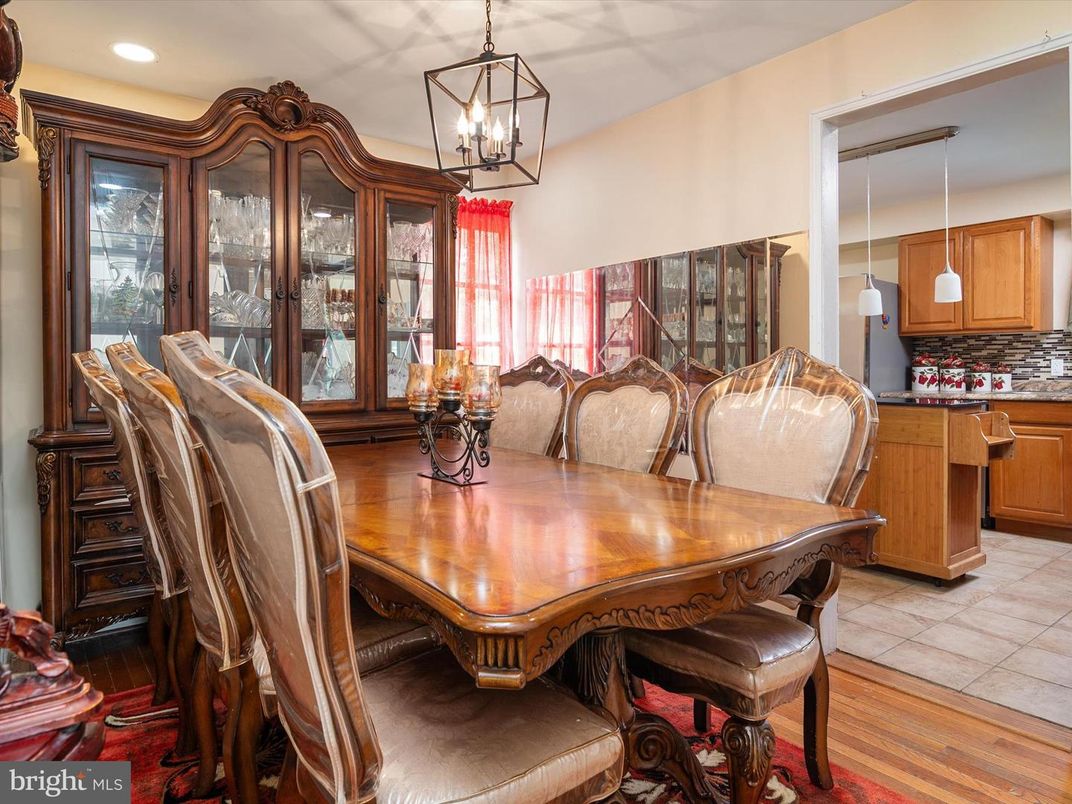 Dining room, Interior, Pendant Lights, Recessed Lighting, Wood Texture Flooring