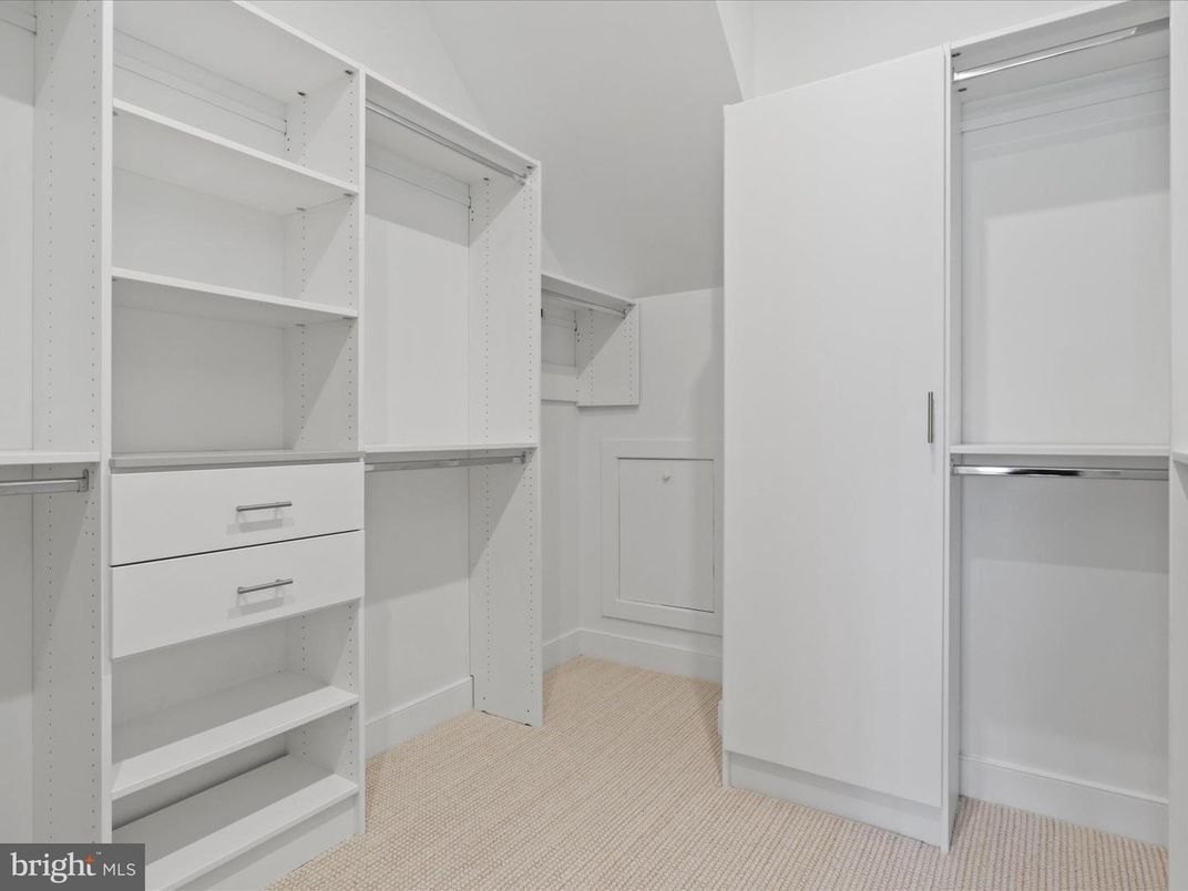 Interior, Walk-in Closets