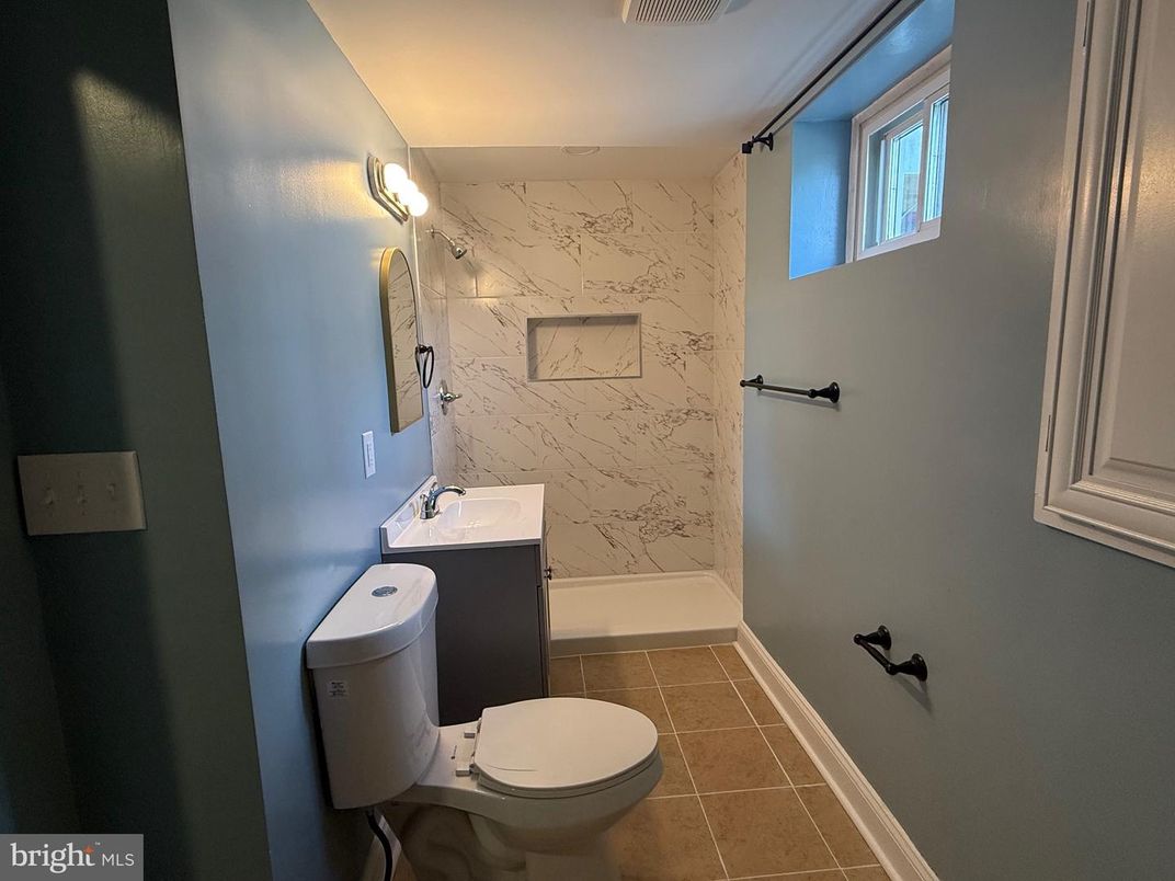 Bathroom, Interior, Marble Walls