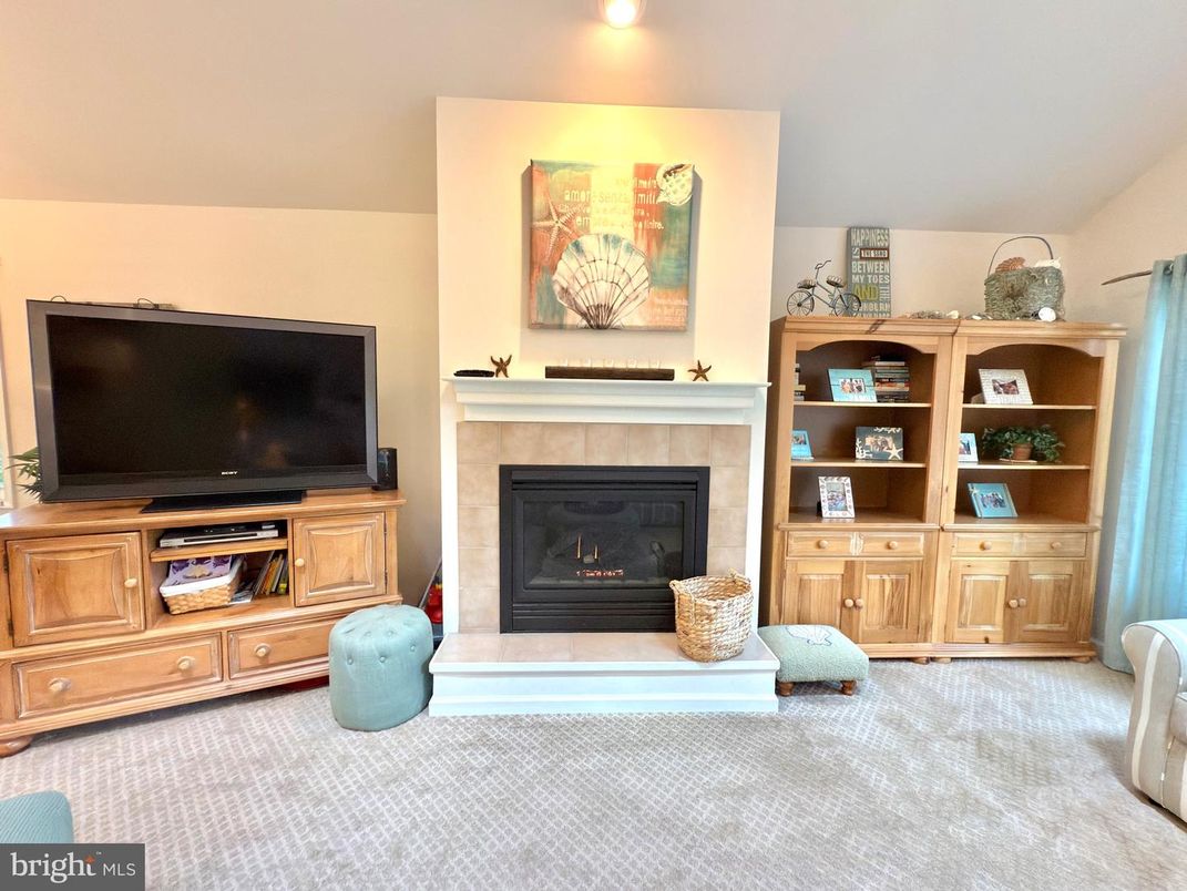 Fireplace, Interior, Recessed Lighting