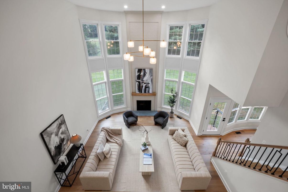 Fireplace, Interior, Living room, Pendant Lights, Recessed Lighting, Wood Texture Flooring