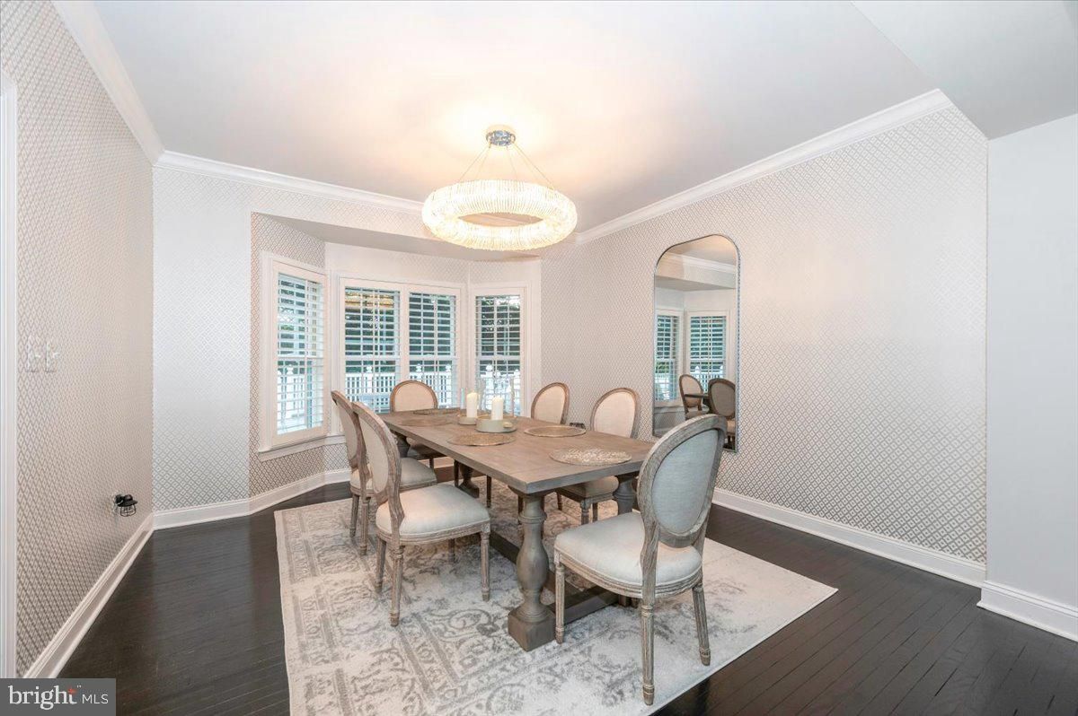 Chandelier, Dining room, Interior, Pendant Lights, Wood Texture Flooring
