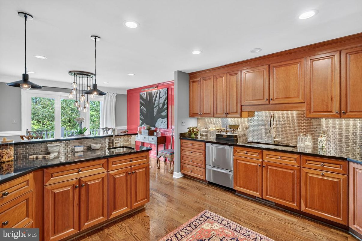 Interior, Kitchen, Pendant Lights, Recessed Lighting, Wood Texture Flooring
