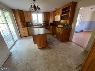 Chandelier, Interior, Kitchen