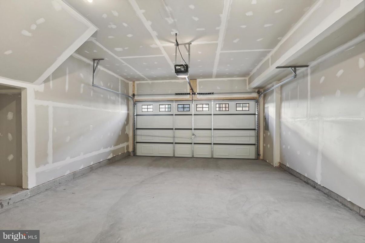 Garage, Interior, Recessed Lighting