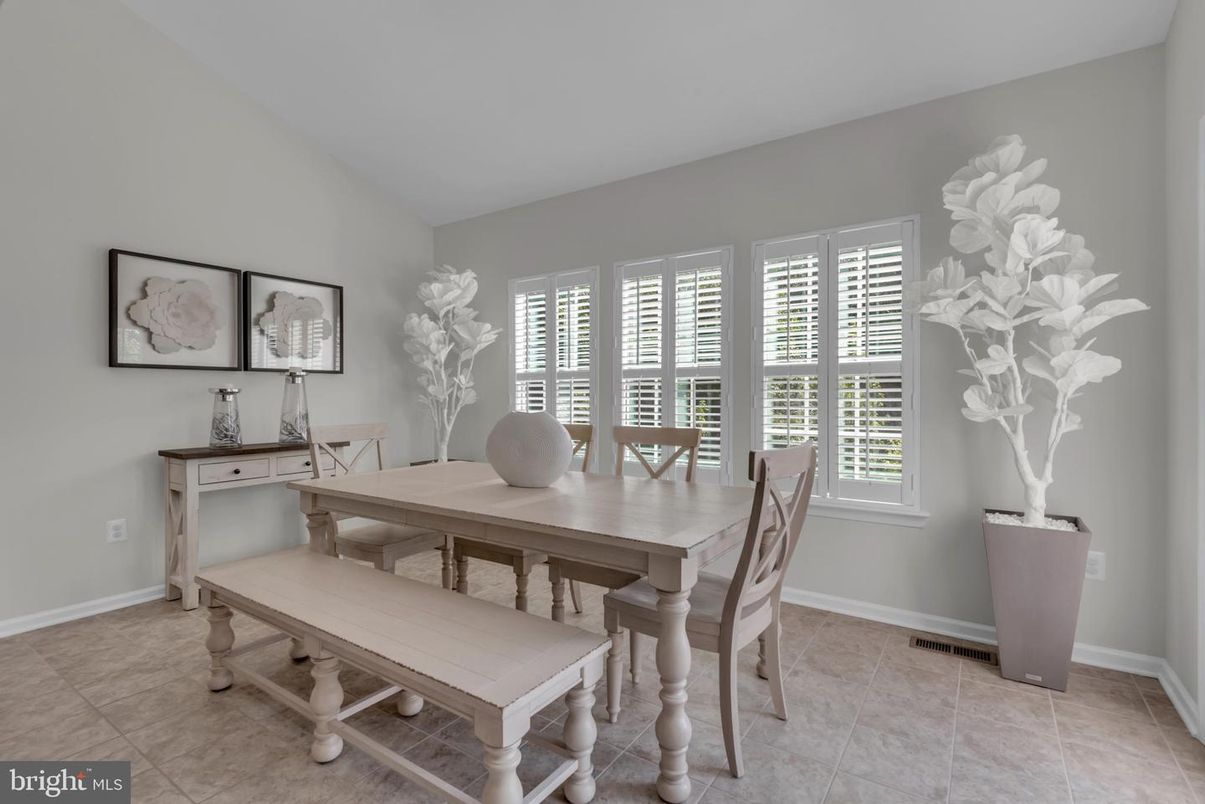 Dining room, Interior