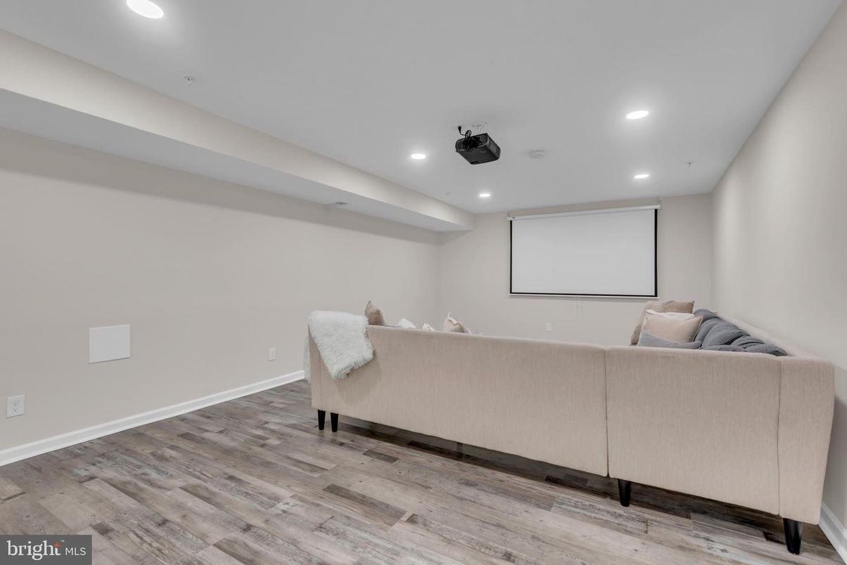 Interior, Projection Screen, Recessed Lighting, Wood Texture Flooring