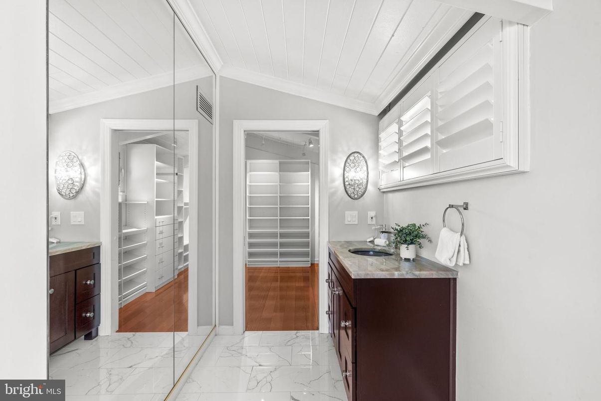 Interior, Marble, Walk-in Closets, Wood Texture Flooring