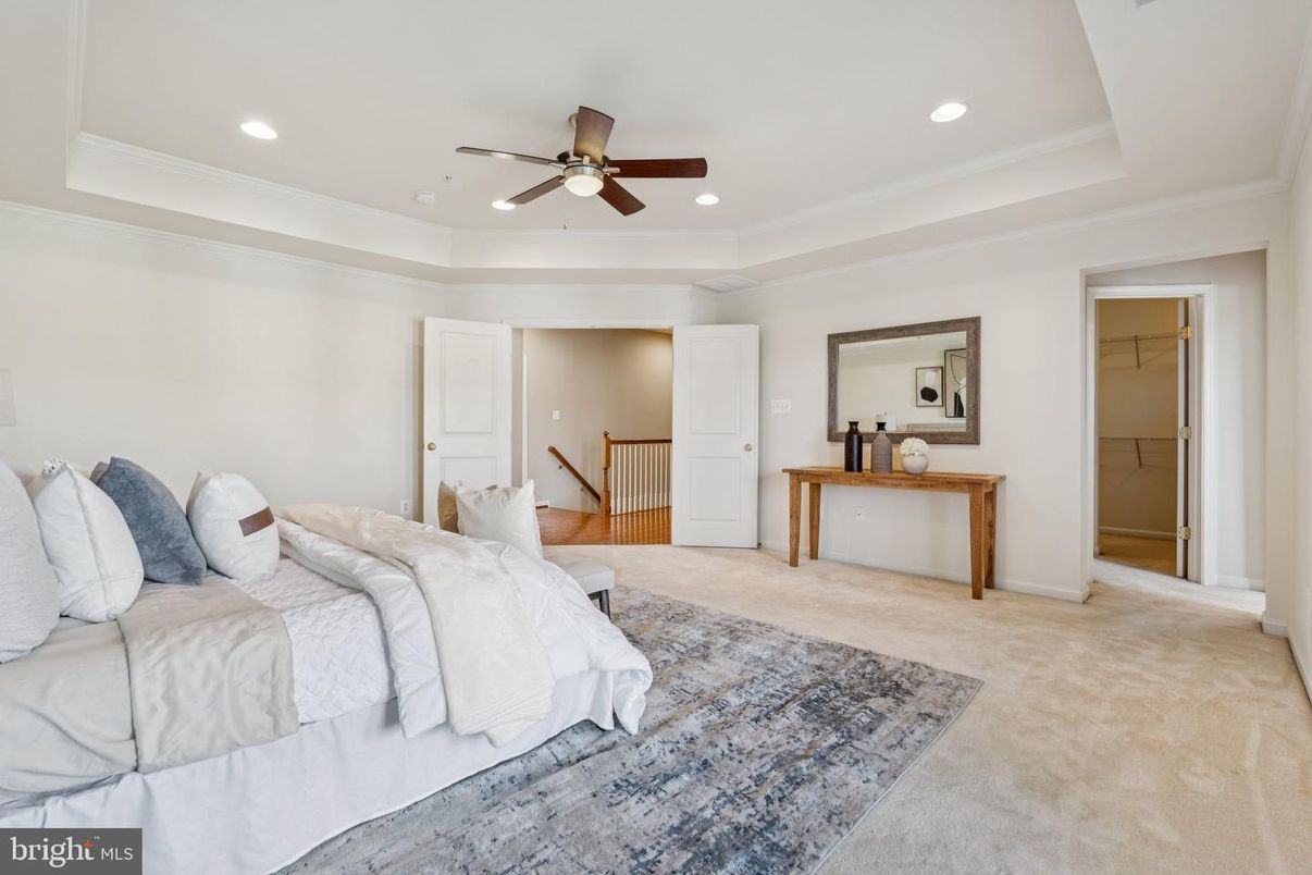 Bedroom, Interior, Recessed Lighting