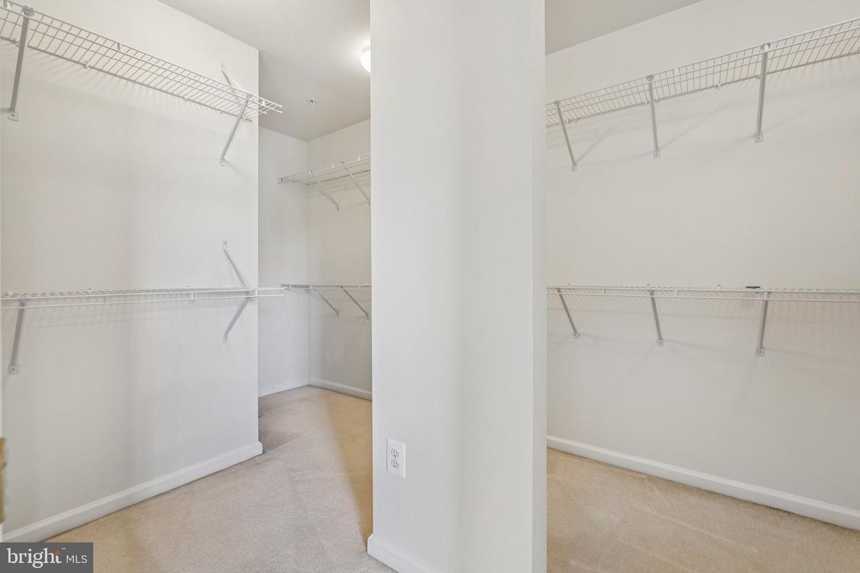 Interior, Walk-in Closets