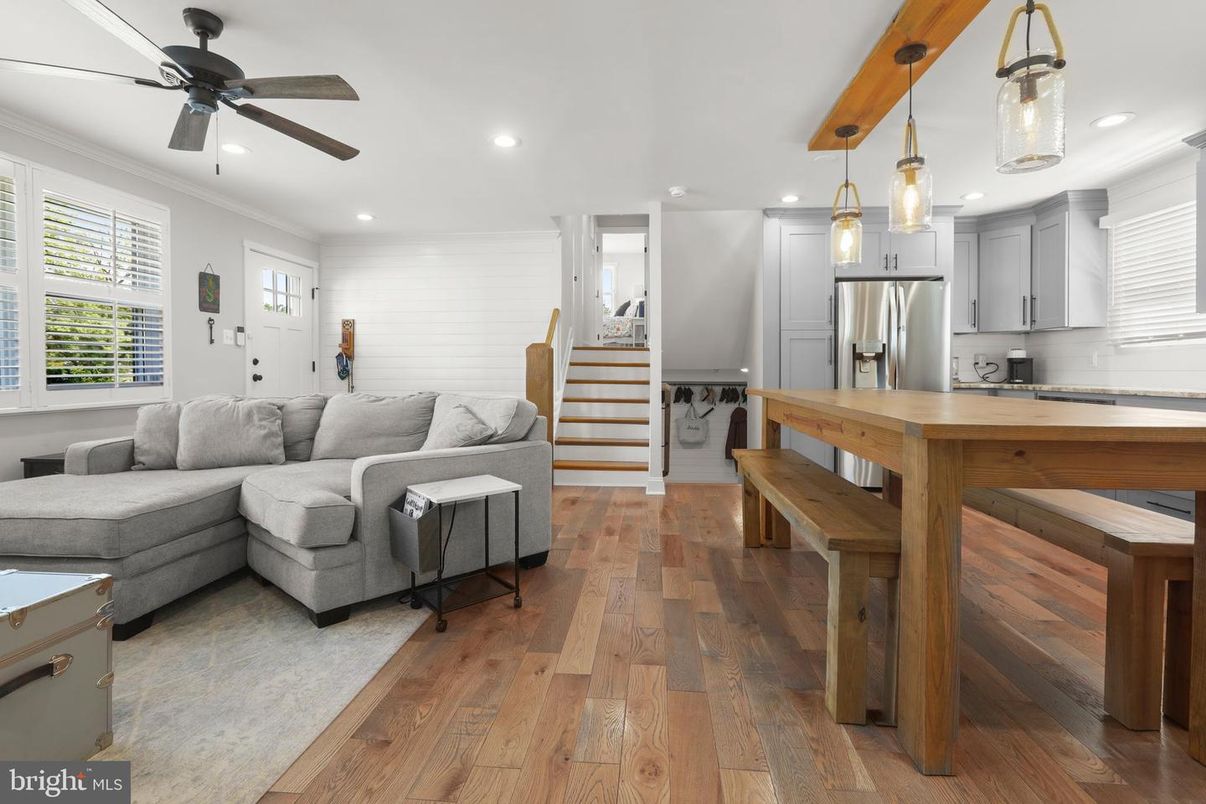 Interior, Kitchen, Living room, Pendant Lights, Recessed Lighting, Stainless Steel Appliances, Wood Texture Flooring