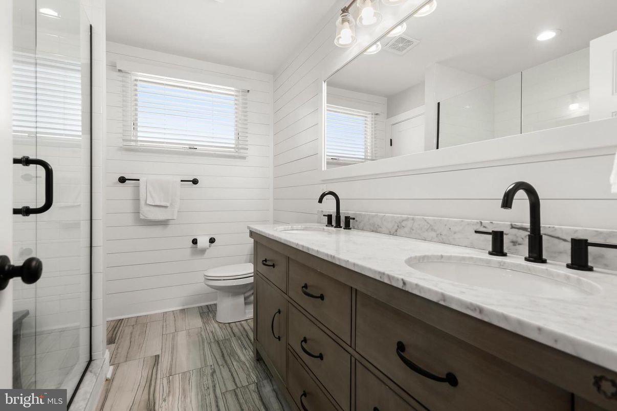Bathroom, Dual Sink Vanities, Glass Shower, Interior, Recessed Lighting