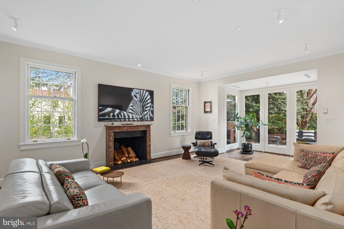 Fireplace, Interior, Living room, Recessed Lighting