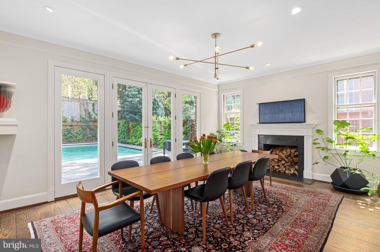 Dining room, Fireplace, Interior, Pendant Lights, Recessed Lighting, Wood Texture Flooring
