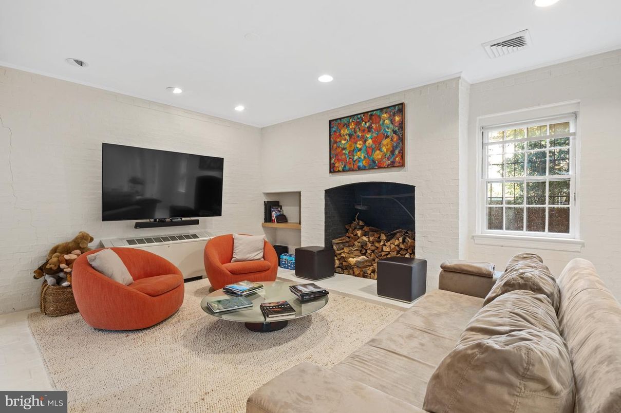 Fireplace, Interior, Living room, Recessed Lighting