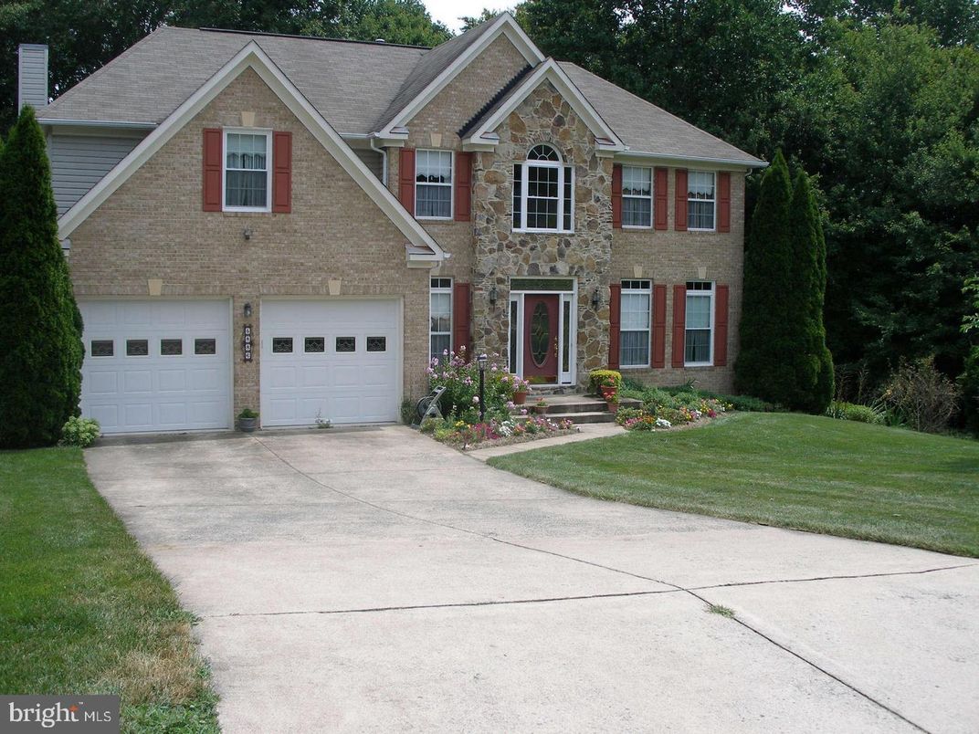 Attached, Exterior, Facade, Brick Facade, Brick Traditional