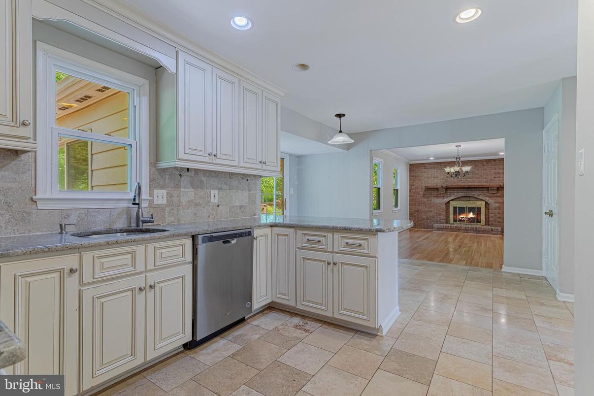 Fireplace, Interior, Kitchen, Pendant Lights, Recessed Lighting, Stone Walls