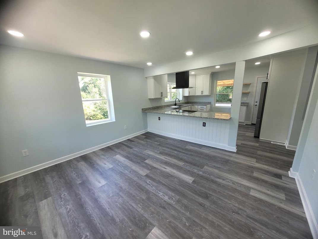 Empty room, Interior, Kitchen, Recessed Lighting, Wood Texture Flooring