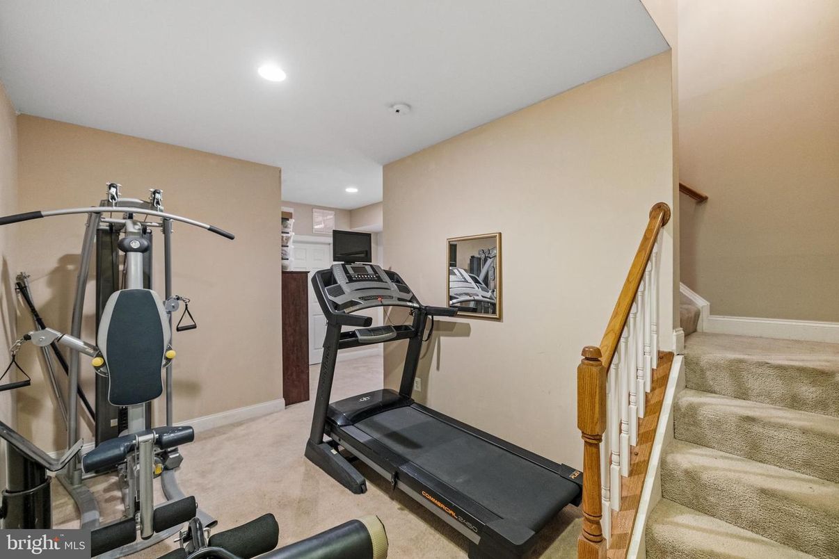 Fitness Equipment, Interior, Recessed Lighting