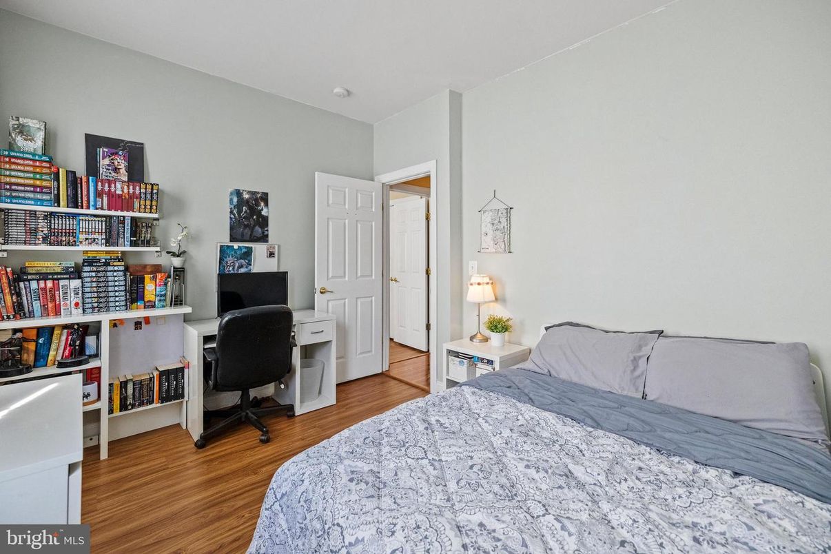 Bedroom, Home Office, Interior, Wood Texture Flooring