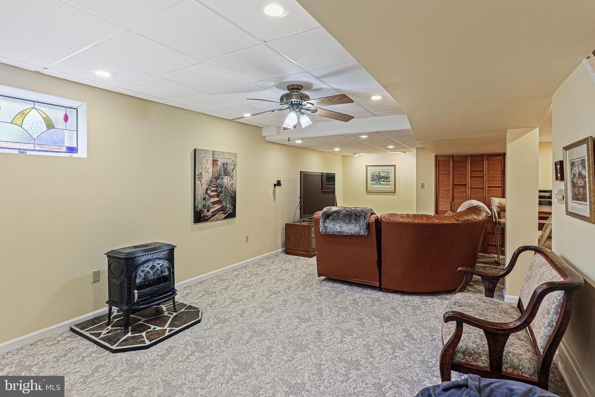 Interior, Living room, Recessed Lighting
