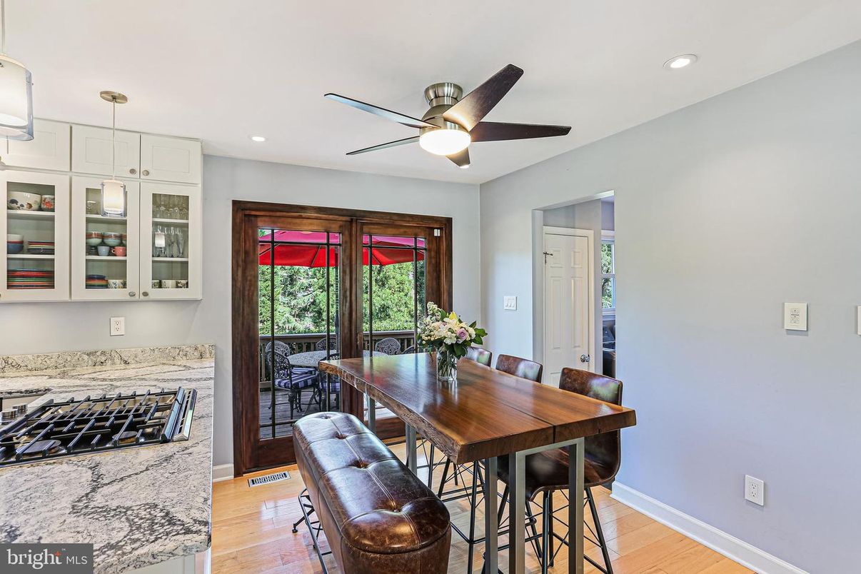 Dining room, Interior, Pendant Lights, Recessed Lighting, Wood Texture Flooring