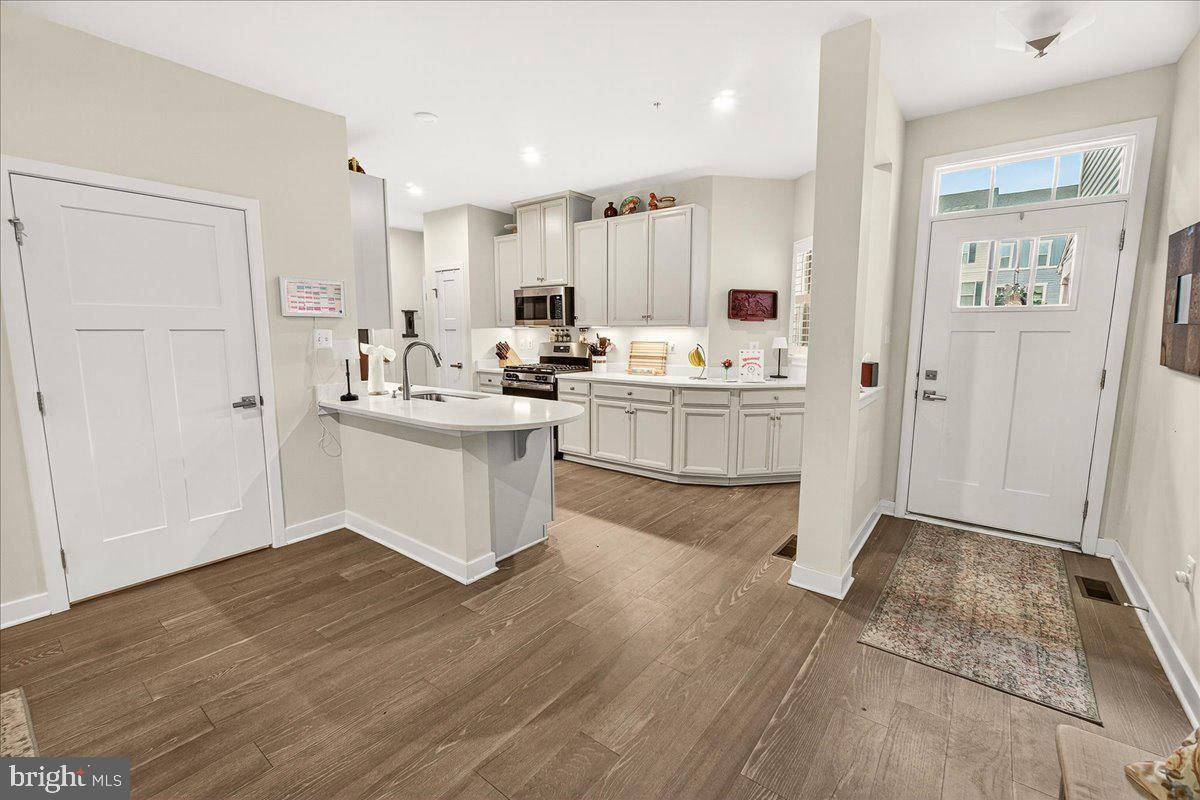 Interior, Kitchen, Recessed Lighting, Wood Texture Flooring