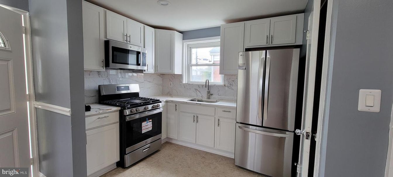 Interior, Kitchen, Marble Walls, Stainless Steel Appliances