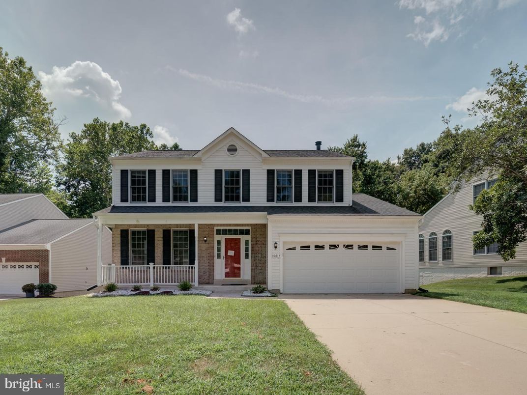 Attached, Exterior, Facade, Brick Facade, Farmhouse