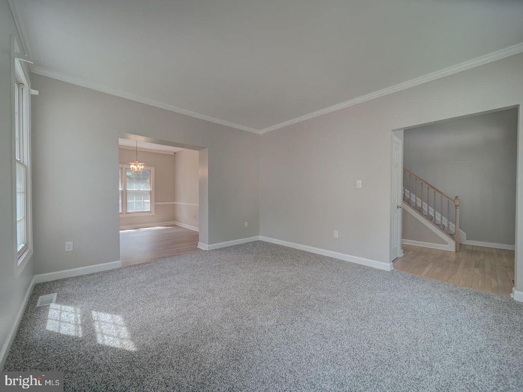 Empty room, Interior, Pendant Lights, Wood Texture Flooring