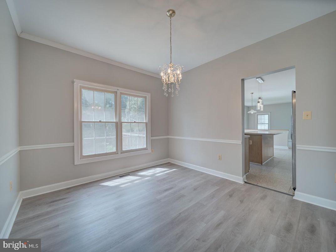 Chandelier, Empty room, Interior, Pendant Lights, Wood Texture Flooring
