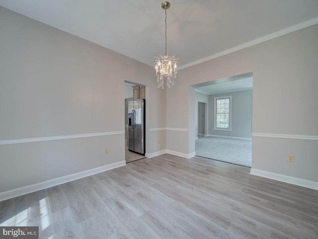 Chandelier, Empty room, Interior, Wood Texture Flooring