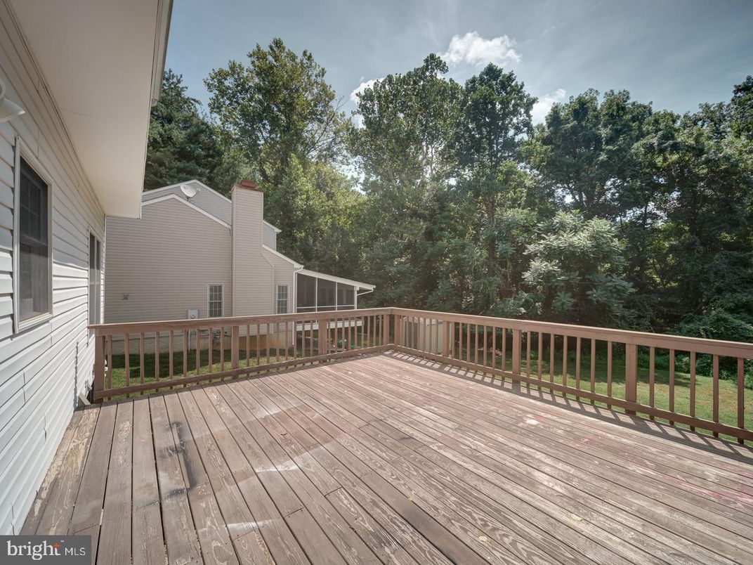 Exterior, Wood Texture Flooring