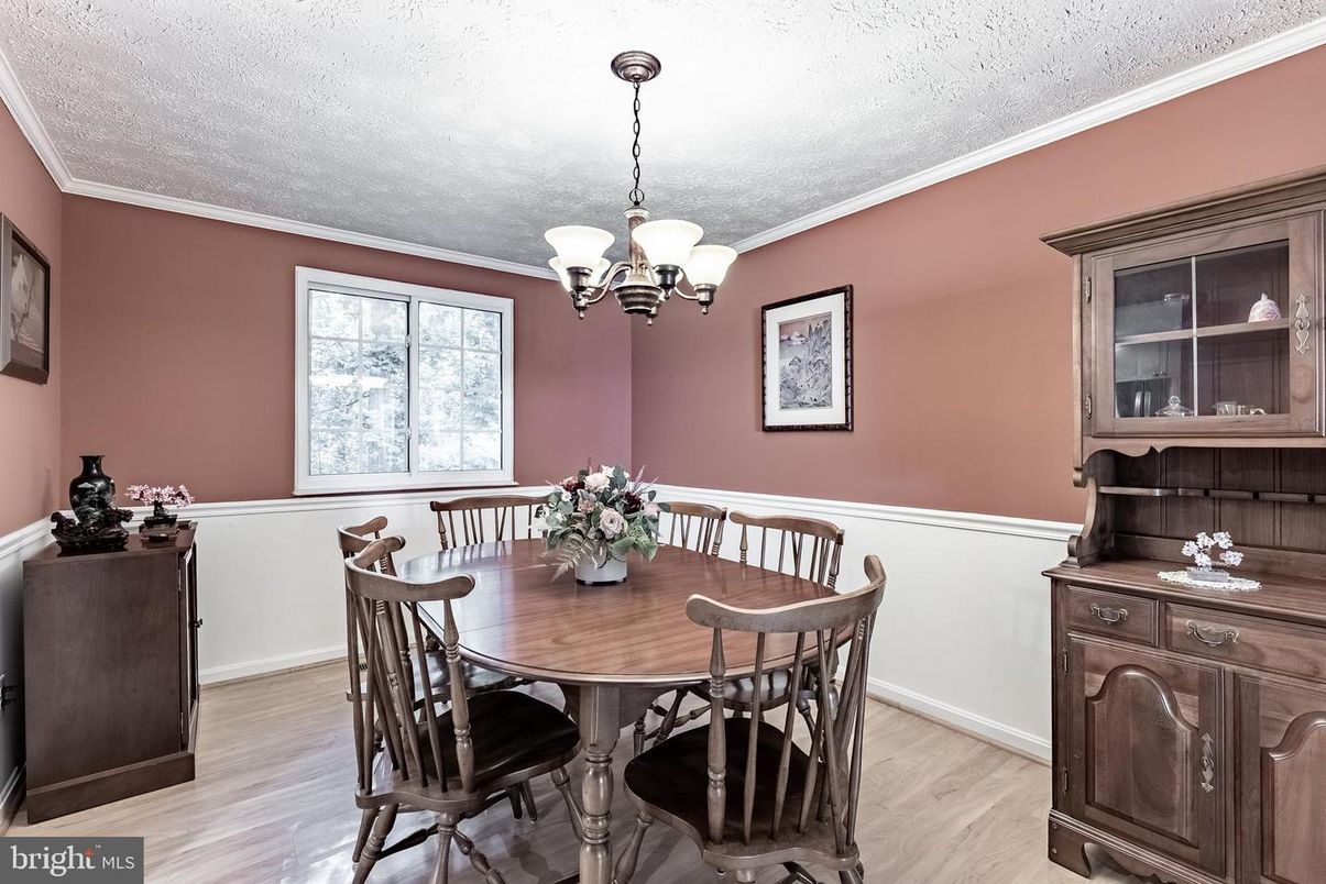 Chandelier, Dining room, Interior, Wood Texture Flooring