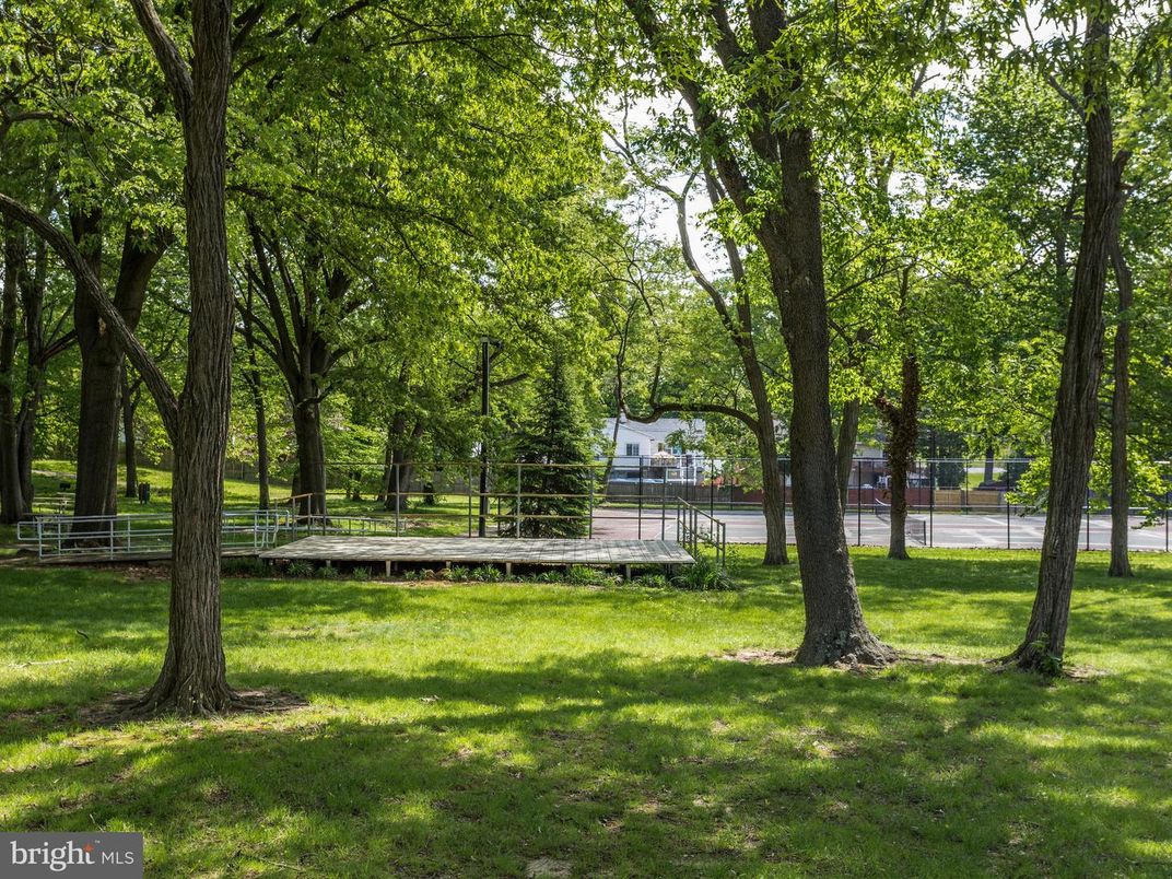 Exterior, Tennis Courts