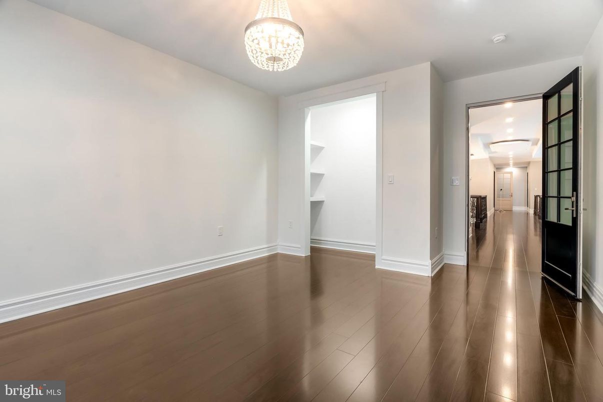 Chandelier, Empty room, Interior, Recessed Lighting, Wood Texture Flooring