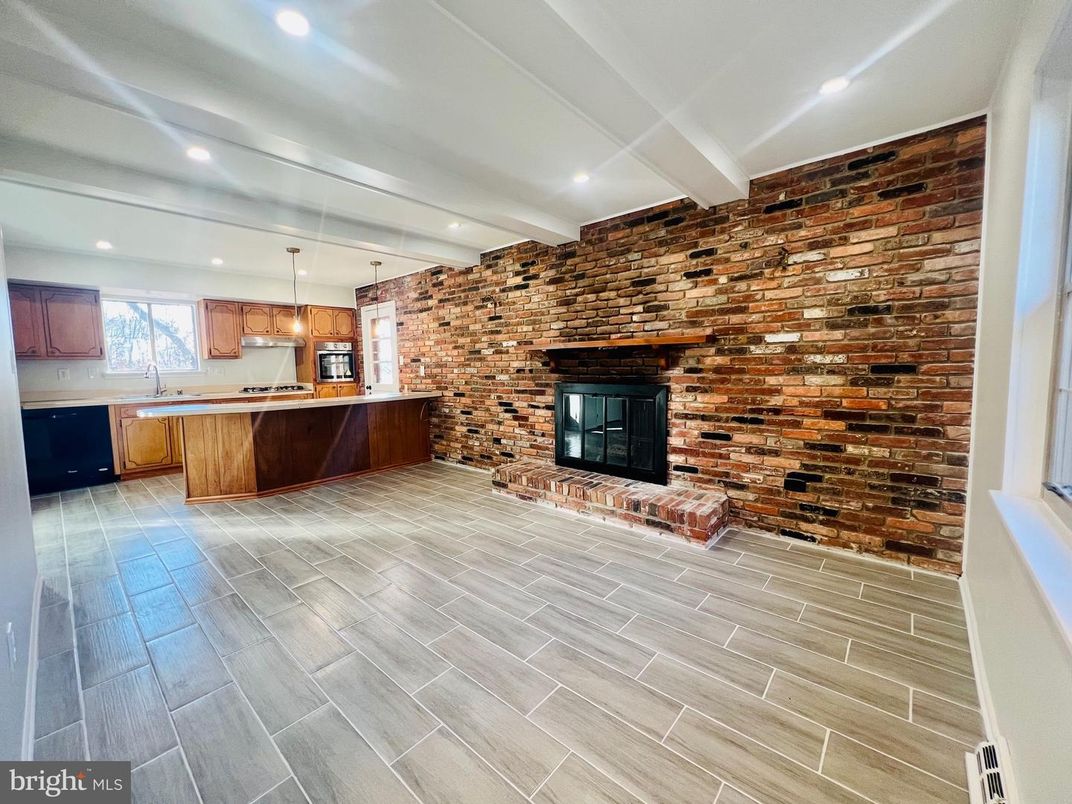 Interior, Kitchen, Pendant Lights, Recessed Lighting, Stone Walls, Wood Texture Flooring