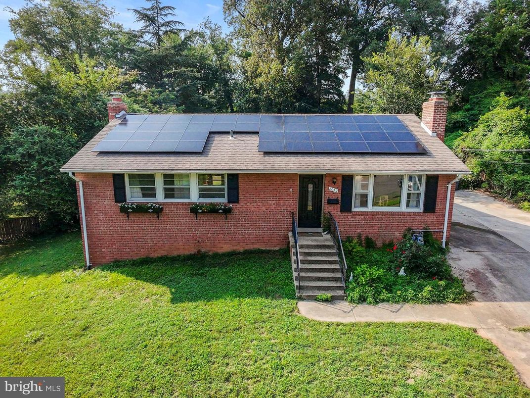 Exterior, Solar Panels
