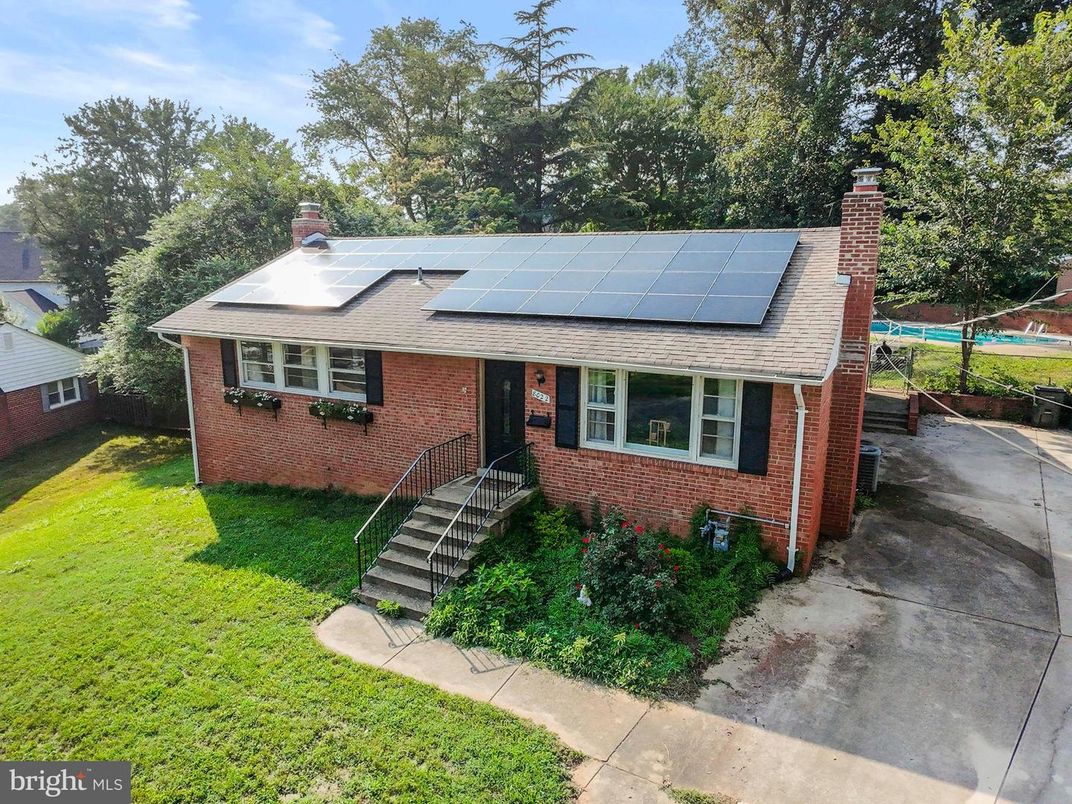 Exterior, Facade, Brick Facade, Solar Panels, Cape Cod