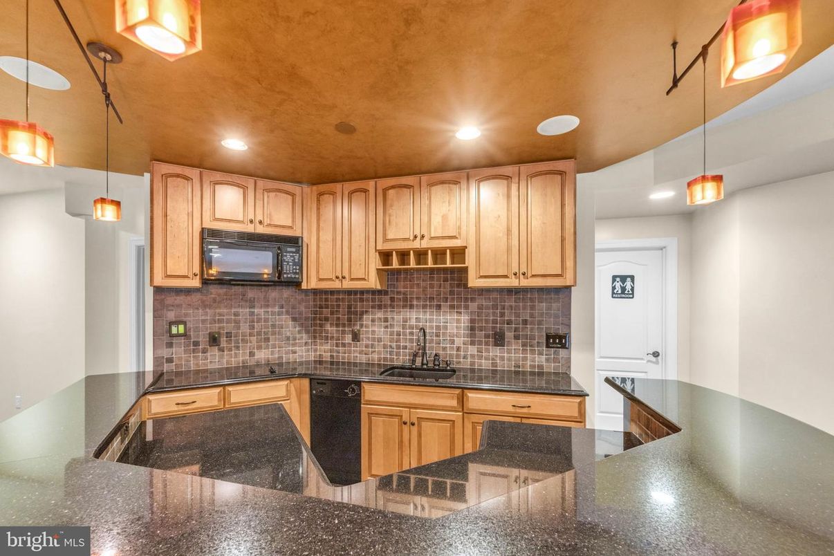 Interior, Kitchen, Pendant Lights, Recessed Lighting