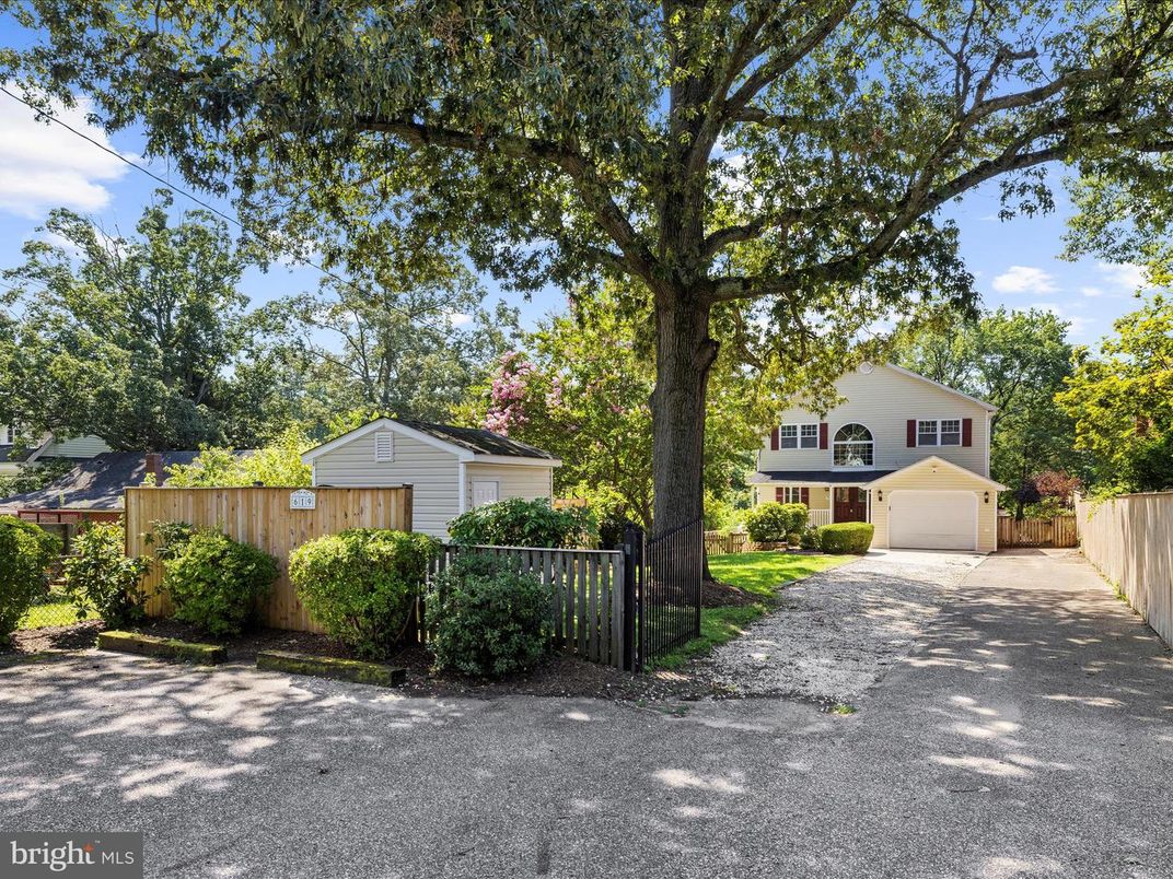 Backyard, Detached Garage, Exterior