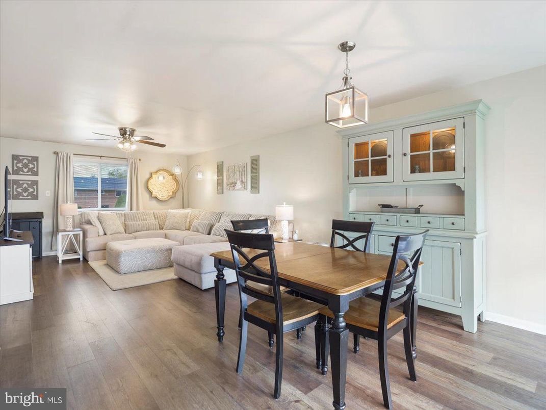 Dining room, Interior, Living room, Pendant Lights, Wood Texture Flooring