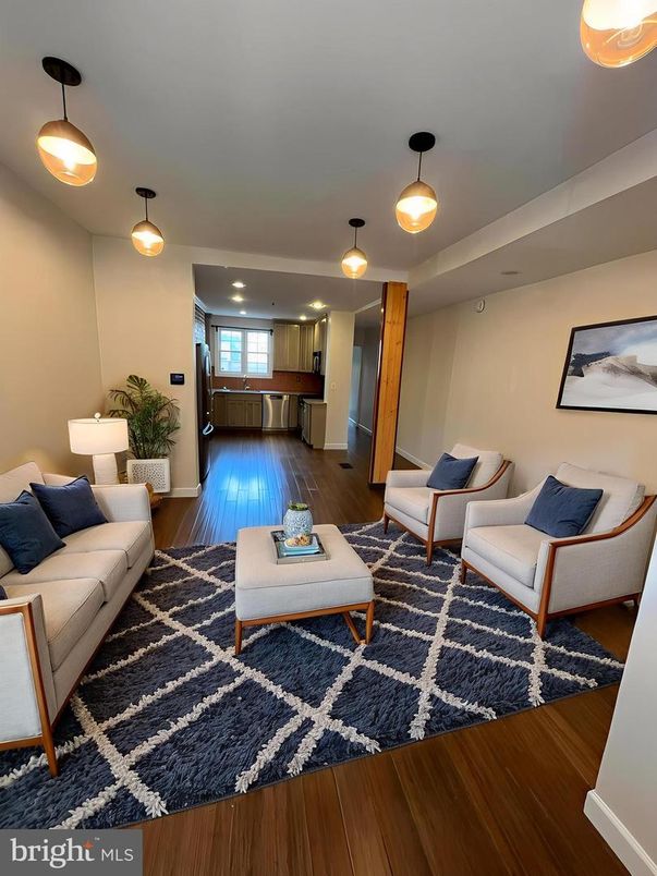 Interior, Living room, Pendant Lights, Recessed Lighting, Wood Texture Flooring